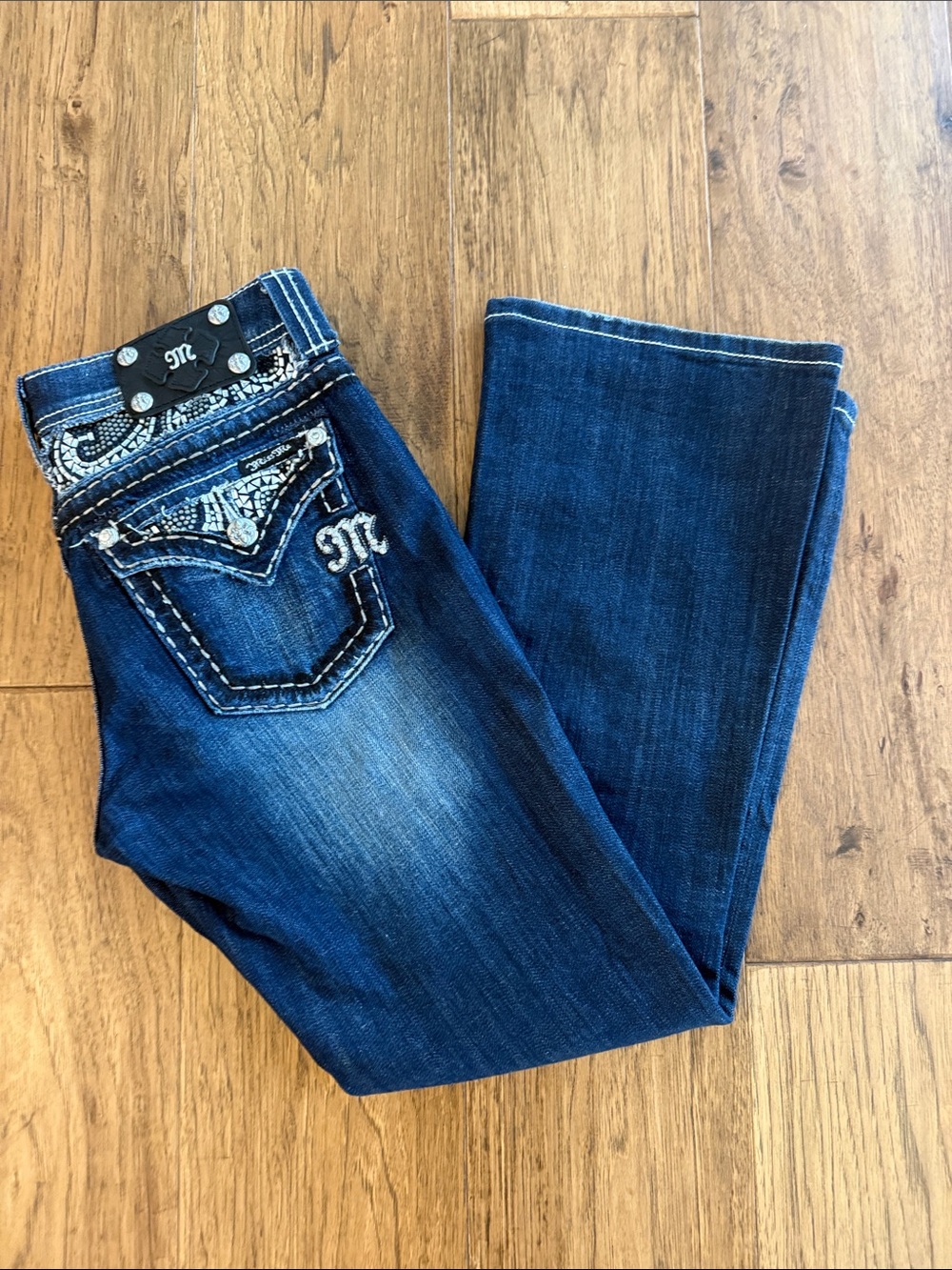 Miss Me Indigo Embroidered Boot Cut Jeans Size 28